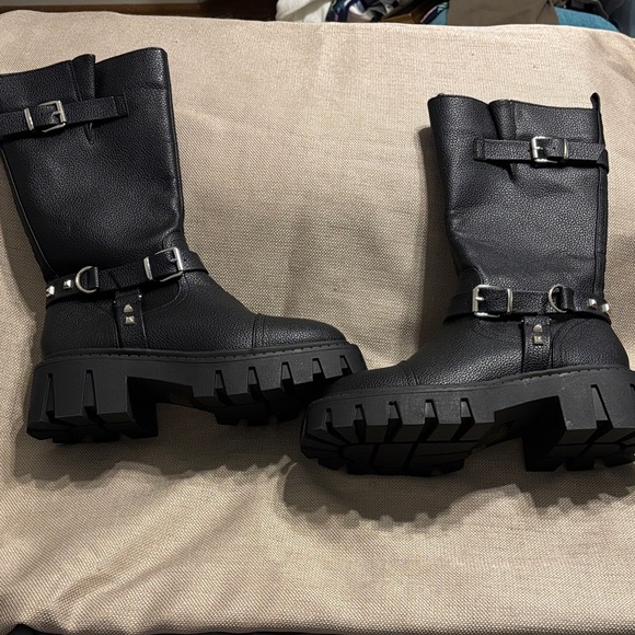 Fashion Nova Shoes - Fashion Nova Rae Platform Boots